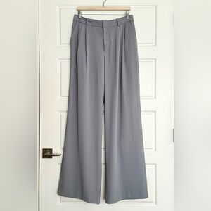 GAP Size 14 Tall  High Rise Wide Leg Pleated Trousers in Pilot Grey.